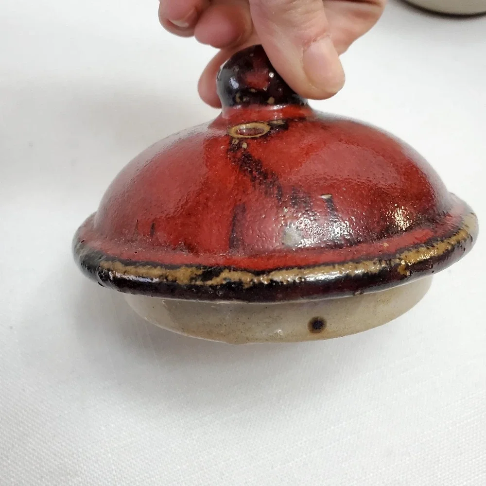 Chinese‎ Red Glazed Porcelain Stoneware  Lid Or Top ◇ Pottery ◇ Beautiful!